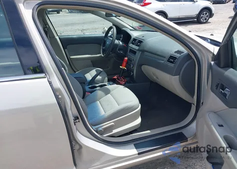 2010 Ford Fusion Se из США, поврежденный, VIN 3FAHP0HG2AR109308